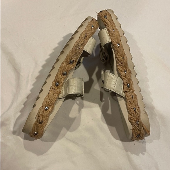 Donald J. Pliner Cream Sandals - Picture 4 of 6